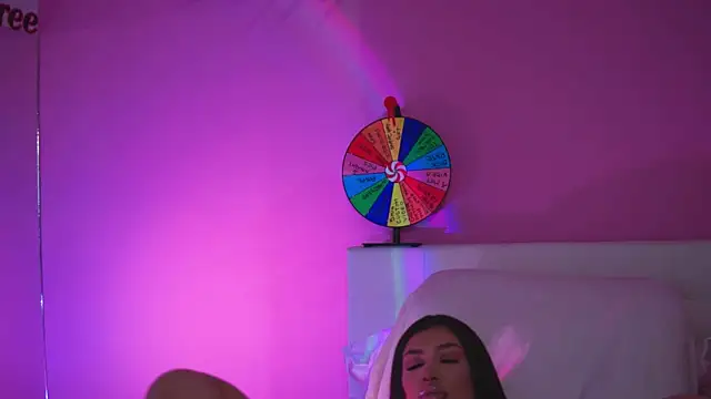 NatyDesiree online show from 20, 2, 2025