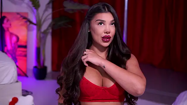 Snapshot of NatyDesiree chatting on 5, 2, 2026 NatyDesiree online show from 5, 2, 2026