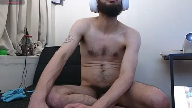 Snapshot of pantslesstraveler_plt chatting on 31, 12, 2024 pantslesstraveler plt online show from 31, 12, 2024