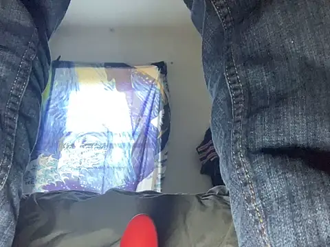 Snapshot of pantslesstraveler_plt chatting on 25, 9, 2025 pantslesstraveler plt online show from 25, 9, 2025