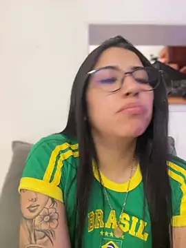 Snapshot of SaritaHot_69 chatting on 24, 12, 2024 SaritaHot 69 online show from 24, 12, 2024