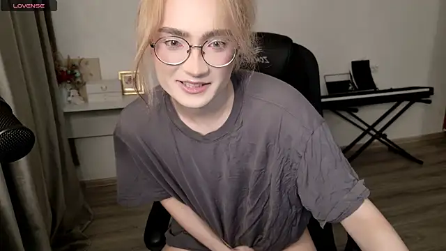 CuteYukiKun online show from 6, 7, 2026