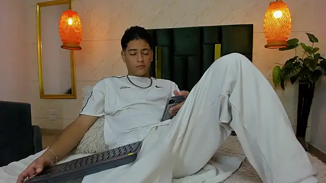 Levy Steve online show from 12, 10, 2025