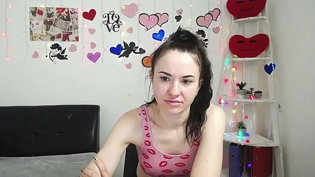 Snapshot of KaraCriegs chatting on 22, 2, 2025 KaraCriegs online show from 22, 2, 2025