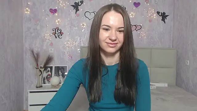 Snapshot of KaraCriegs chatting on 9, 3, 2025 KaraCriegs online show from 9, 3, 2025