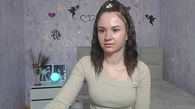 Snapshot of KaraCriegs chatting on 13, 3, 2025 KaraCriegs online show from 13, 3, 2025