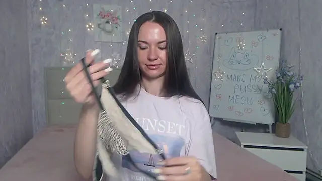 Snapshot of KaraCriegs chatting on 25, 9, 2025 KaraCriegs online show from 25, 9, 2025