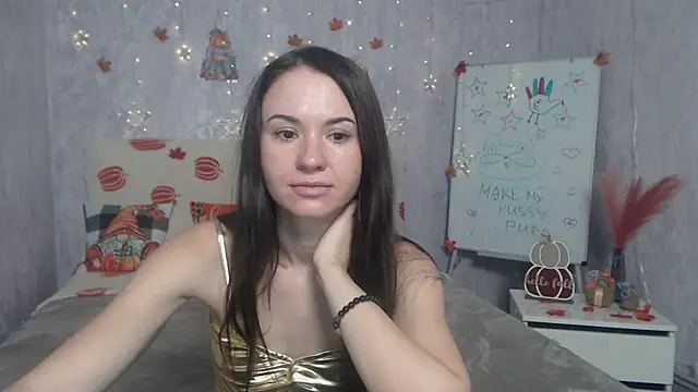 Snapshot of KaraCriegs chatting on 18, 11, 2025 KaraCriegs online show from 18, 11, 2025