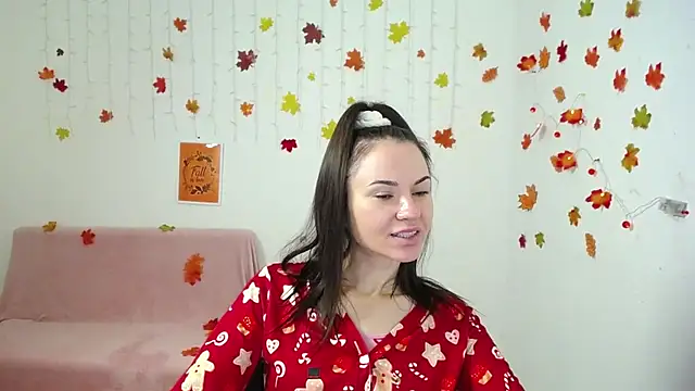 Snapshot of KaraCriegs chatting on 21, 11, 2025 KaraCriegs online show from 21, 11, 2025