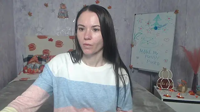 Snapshot of KaraCriegs chatting on 29, 11, 2025 KaraCriegs online show from 29, 11, 2025