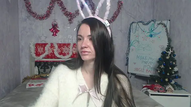 Snapshot of KaraCriegs chatting on 16, 12, 2025 KaraCriegs online show from 16, 12, 2025