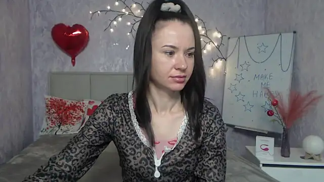 Snapshot of KaraCriegs chatting on 18, 1, 2026 KaraCriegs online show from 18, 1, 2026