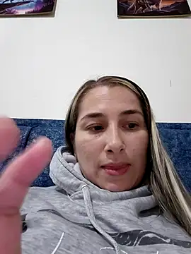 Iris love18 online show from 25, 3, 2026