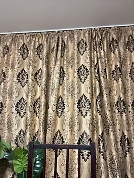 NadiraNoor online show from 25, 11, 2025