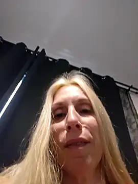 Ina HotX online show from 8, 12, 2024