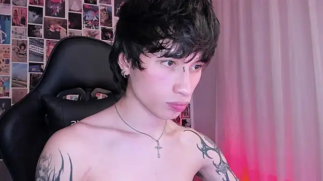 Snapshot of liamelf chatting on 19, 1, 2025 liamelf online show from 19, 1, 2025