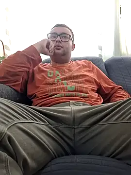 Javier bear online show from 2, 12, 2025