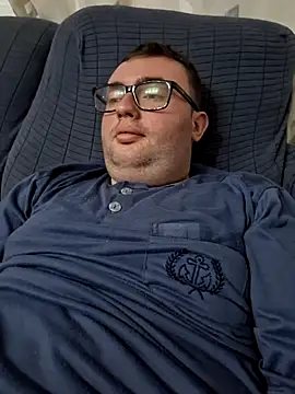 Javier bear online show from 4, 4, 2026