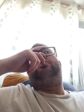 Javier bear online show from 14, 4, 2026