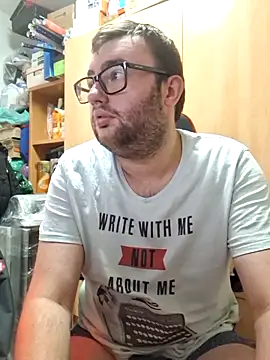 Snapshot of Javier_bear chatting on 12, 6, 2026 Javier bear online show from 12, 6, 2026