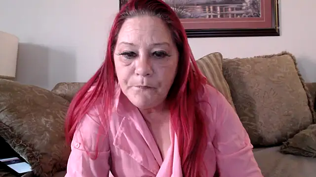 Snapshot of LexxiLeeds chatting on 11, 10, 2025 LexxiLeeds online show from 11, 10, 2025