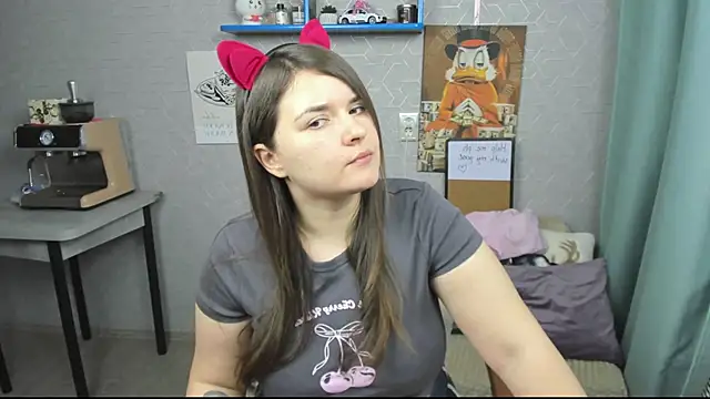 Snapshot of LineraPitts chatting on 3, 10, 2025 LineraPitts online show from 3, 10, 2025