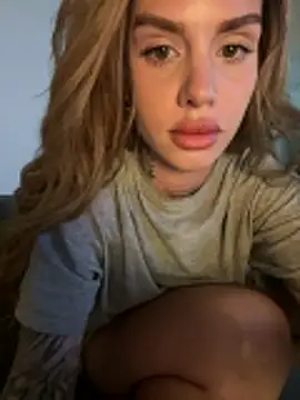 EmiliaCatalina online show from 13, 3, 2026