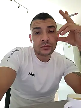 Snapshot of Zoltanioan26 chatting on 29, 11, 2025 Zoltanioan26 online show from 29, 11, 2025