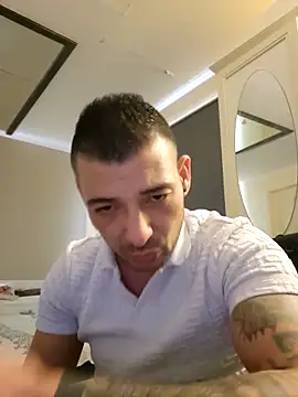 Snapshot of Zoltanioan26 chatting on 14, 2, 2026 Zoltanioan26 online show from 14, 2, 2026