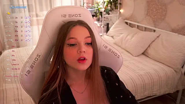 Snapshot of linessssa chatting on 19, 2, 2025 linessssa online show from 19, 2, 2025