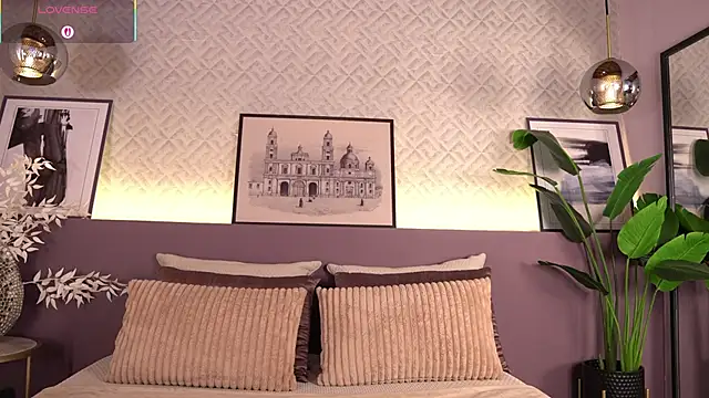 ElleDiane online show from 9, 3, 2026