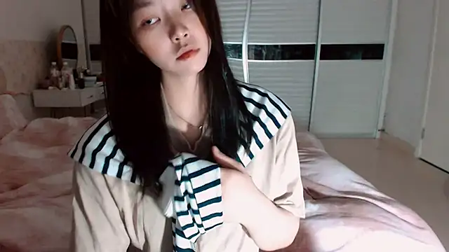 -Lucky Girl online show from 6, 4, 2026