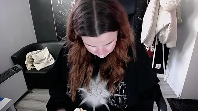 Snapshot of littleviki7 chatting on 16, 1, 2026 littleviki7 online show from 16, 1, 2026