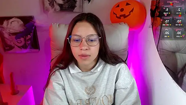 SamanthaRoldaan online show from 4, 11, 2025