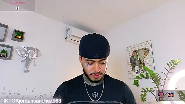 JordanSmiith  online show from 24, 2, 2026