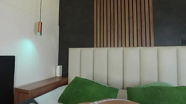 eva daemon online show from 17, 2, 2026