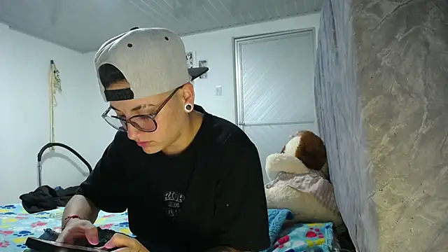 linda 33 online show from 30, 4, 2026