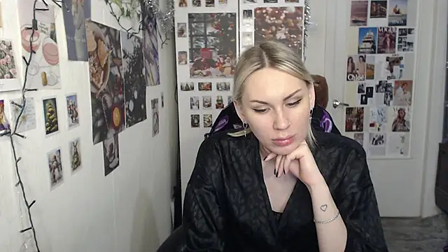 CapriScorpion online show from 22, 12, 2024