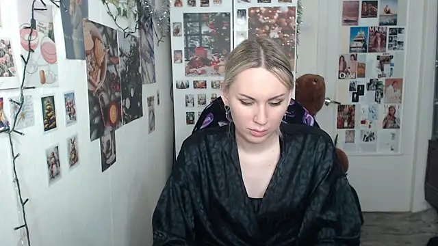 CapriScorpion online show from 22, 12, 2024
