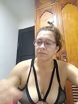 Snapshot of mademonsexy chatting on 4, 7, 2026 mademonsexy online show from 4, 7, 2026