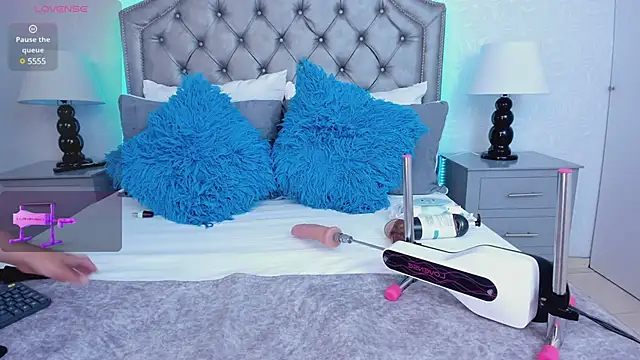 Snapshot of AdelaBrown chatting on 20, 12, 2024 AdelaBrown online show from 20, 12, 2024