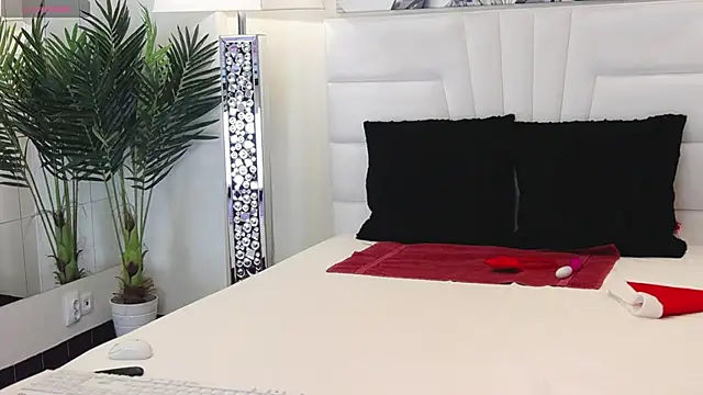 Snapshot of BarbieeAnn chatting on 20, 12, 2024 BarbieeAnn online show from 20, 12, 2024