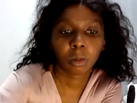 Snapshot of Sexxybella27 chatting on 2, 2, 2025 Sexxybella27 online show from 2, 2, 2025