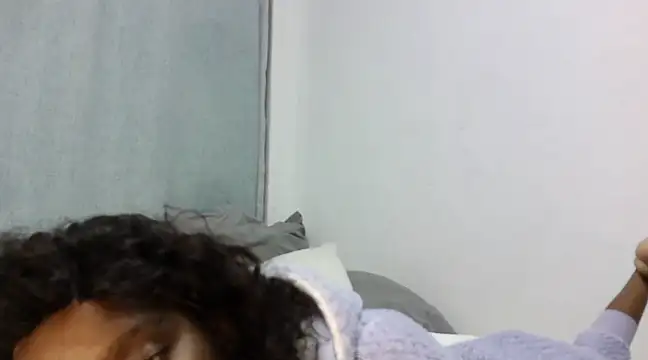 Snapshot of Sexxybella27 chatting on 3, 2, 2025 Sexxybella27 online show from 3, 2, 2025