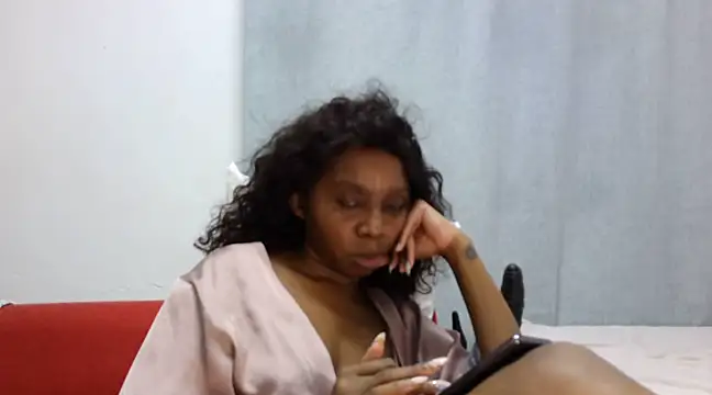 Snapshot of Sexxybella27 chatting on 4, 2, 2025 Sexxybella27 online show from 4, 2, 2025