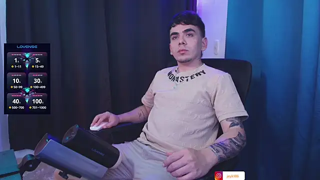 Snapshot of Jey_keler1 chatting on 13, 4, 2026 Jey keler1 online show from 13, 4, 2026