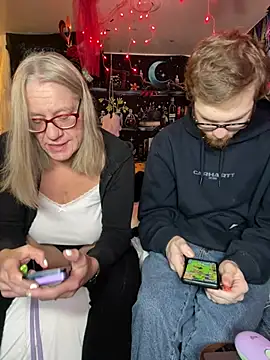 Snapshot of TrenaAnne chatting on 9, 2, 2026 TrenaAnne online show from 9, 2, 2026