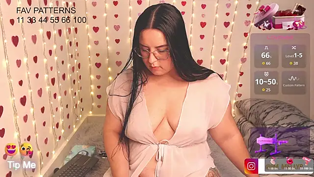 Mellyparker  online show from 10, 3, 2026