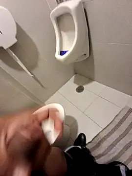 Snapshot of BandidodeAmores_84 chatting on 13, 9, 2025 BandidodeAmores 84 online show from 13, 9, 2025