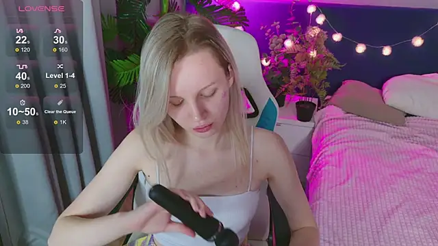 Beatrica Klein online show from 12, 1, 2025